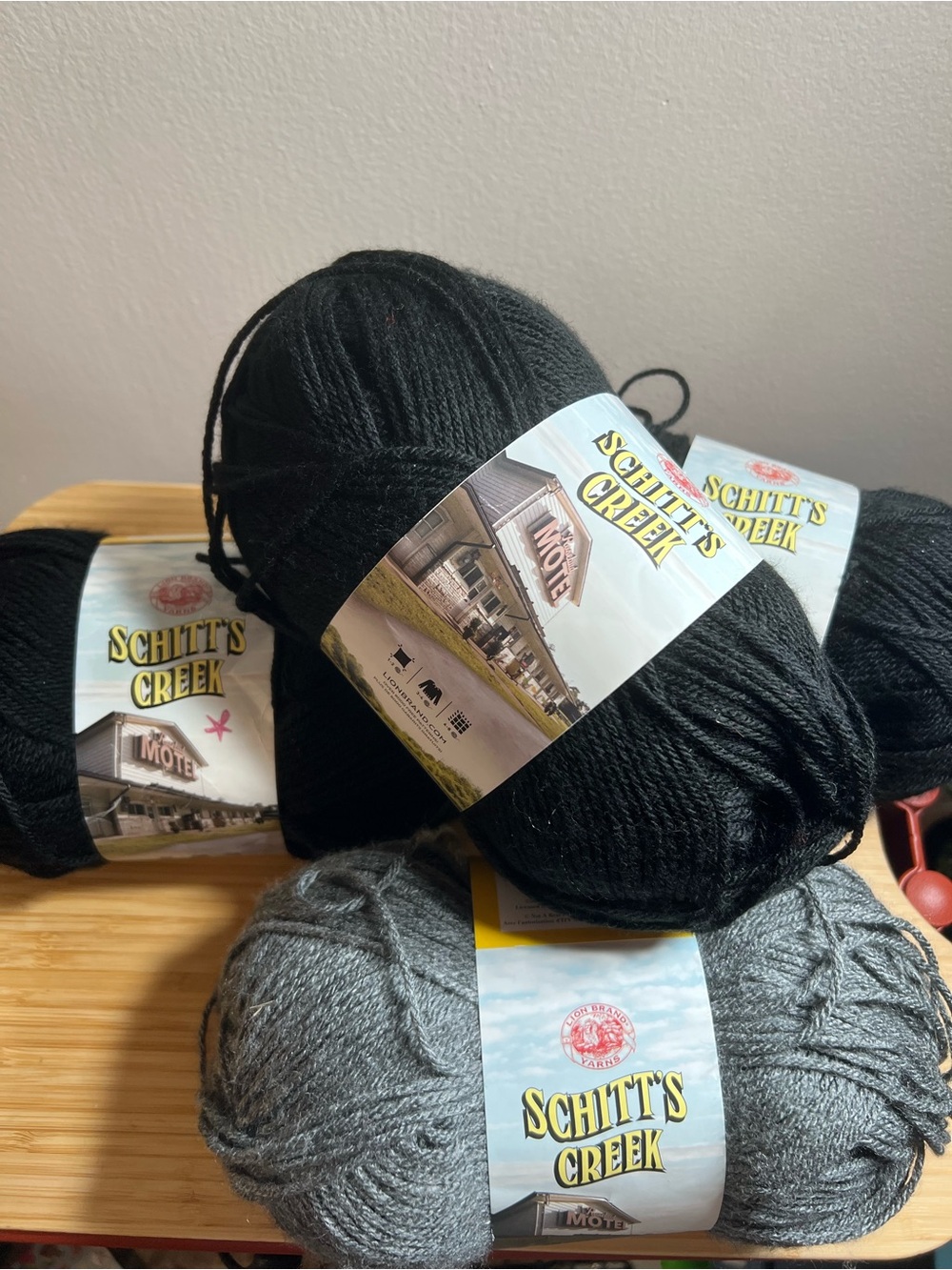 Bundle Schitt’s Creek Yarn